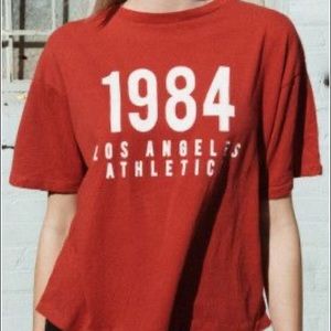 Brandy Melville shirt!